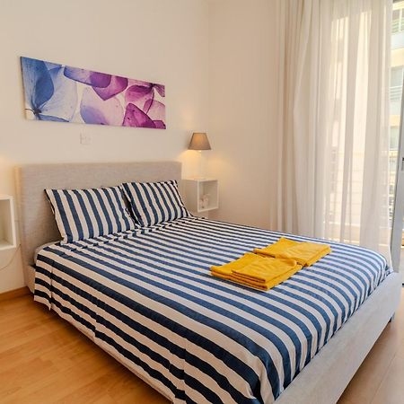 Blue Dawn Center Flat Apartment Larnaca Exterior photo