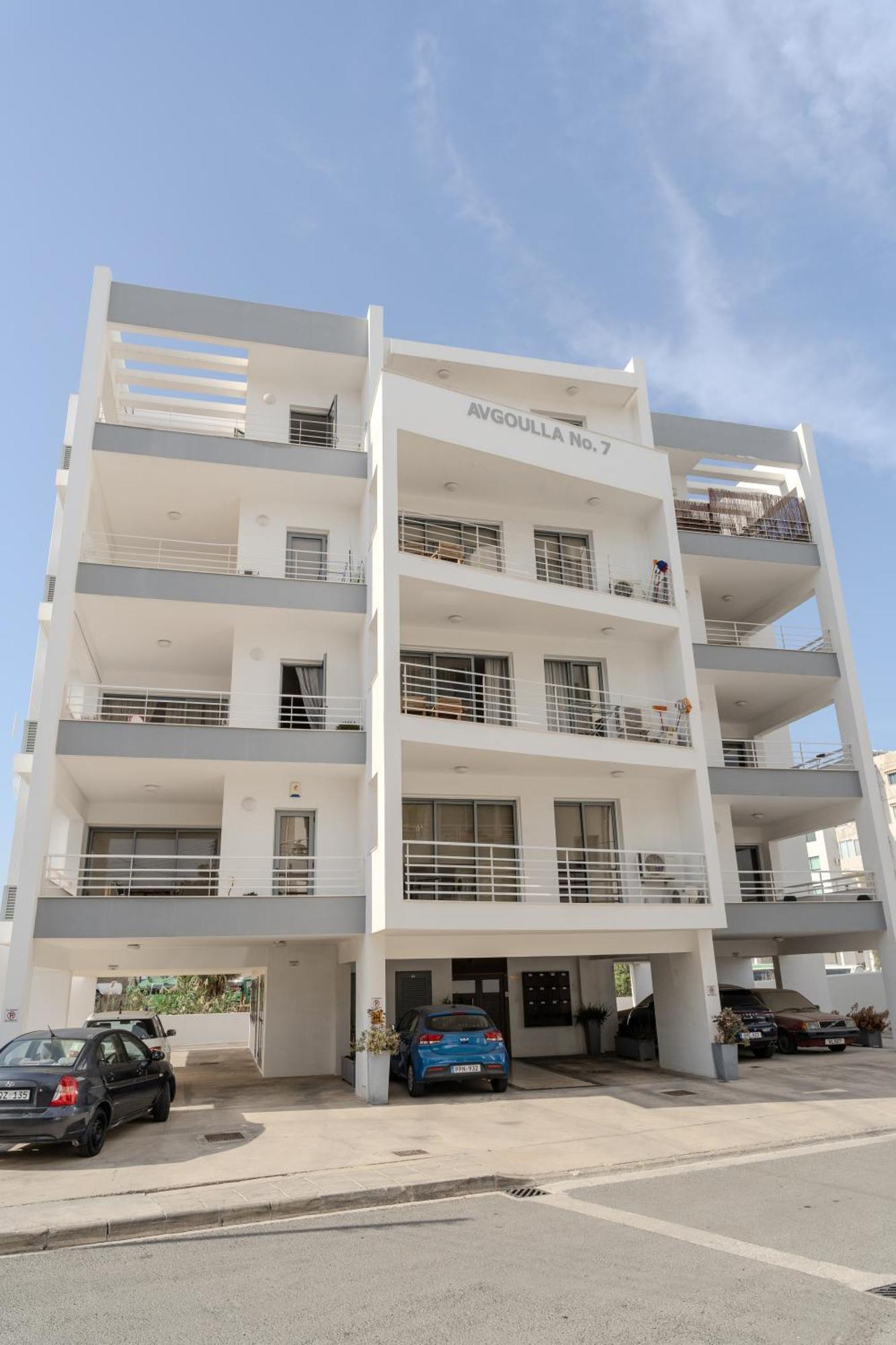 Blue Dawn Center Flat Apartment Larnaca Exterior photo