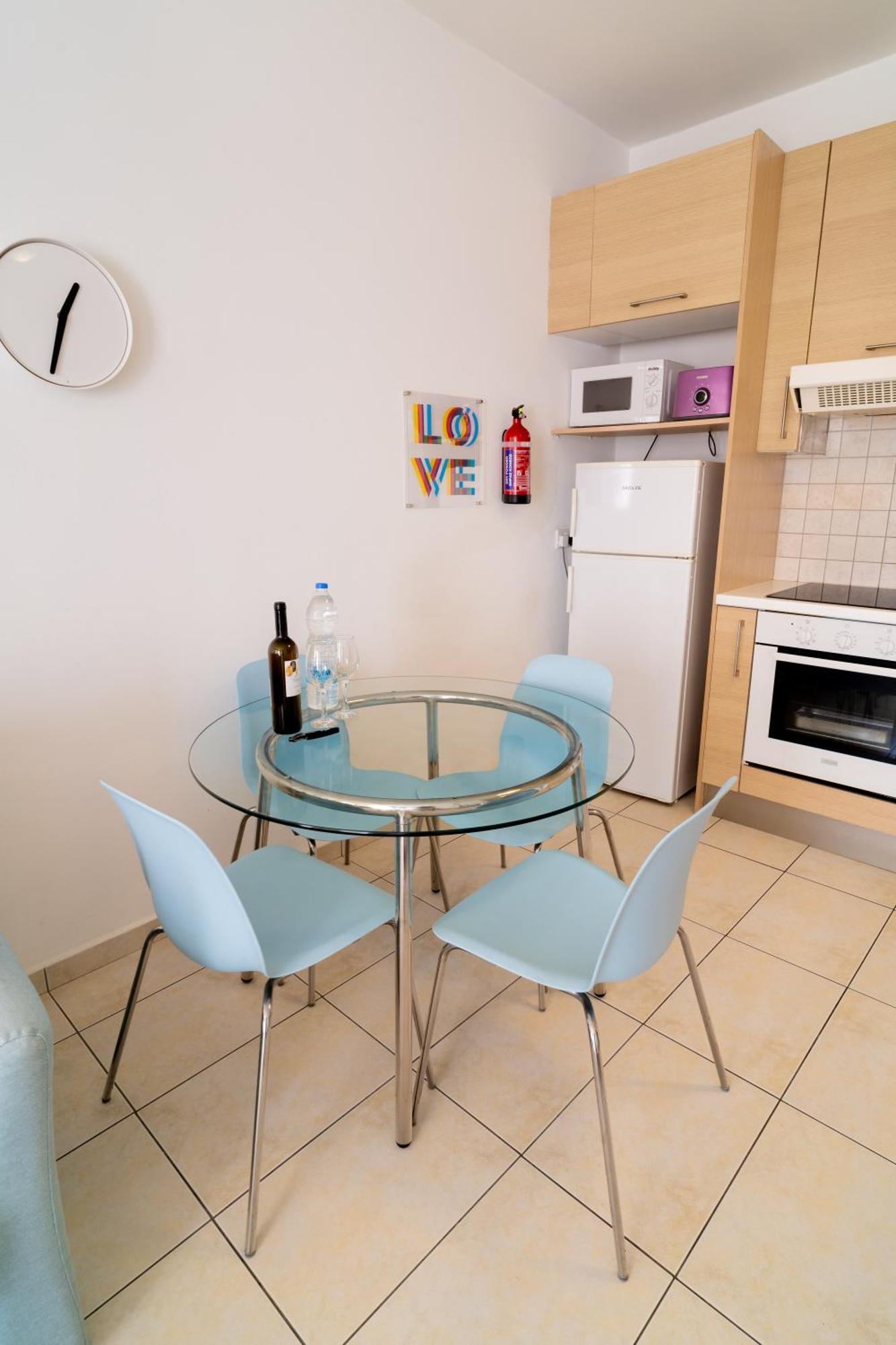 Blue Dawn Center Flat Apartment Larnaca Exterior photo